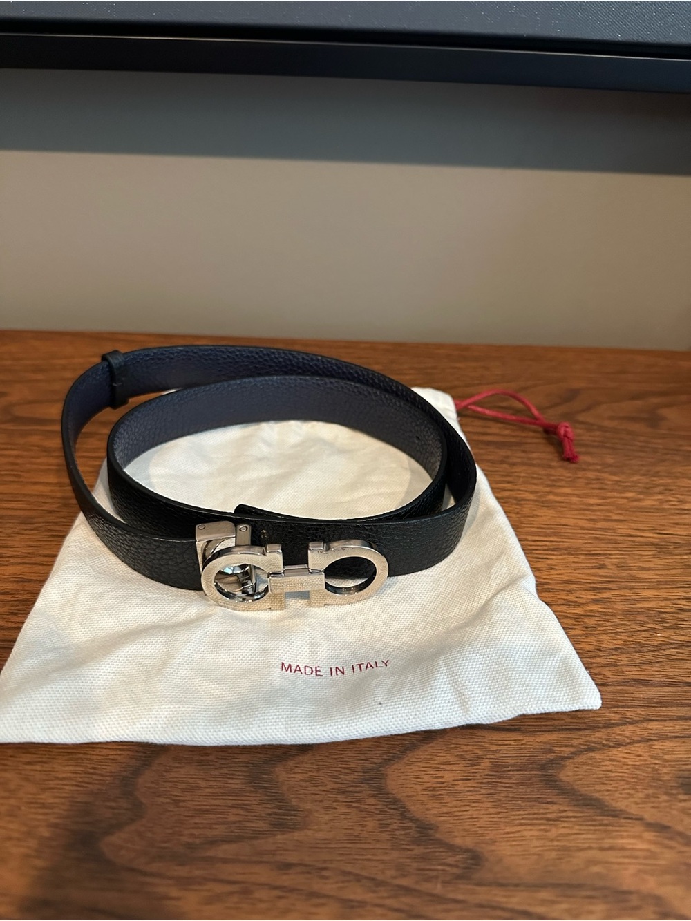 Salvatore Ferragamo Black Navy Leather Belt with Silver Gancini Buckle - Picture 2 of 4